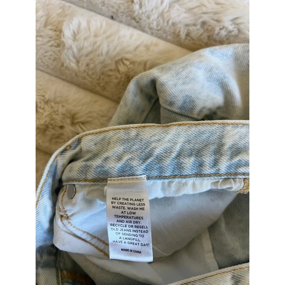 PacSun Women's Light Wash Denim Distressed Wide Leg 29
